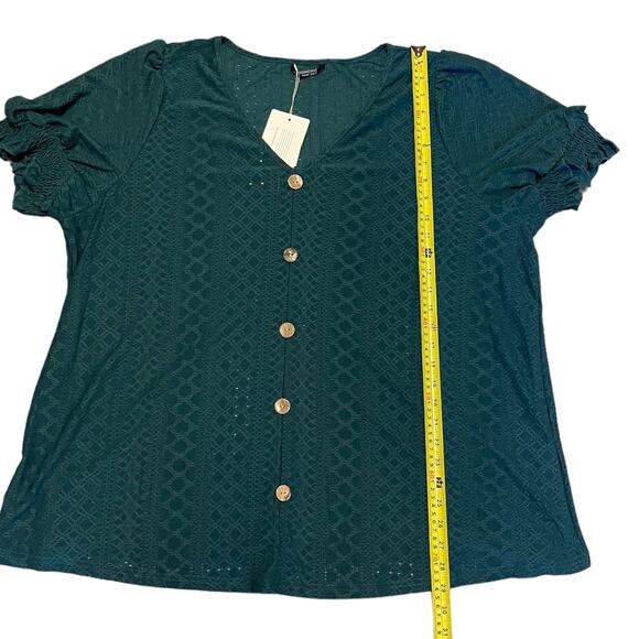 Bloomchic Green Button Detail V Neck Shirt Plus Size 22/24 - Picture 5 of 5